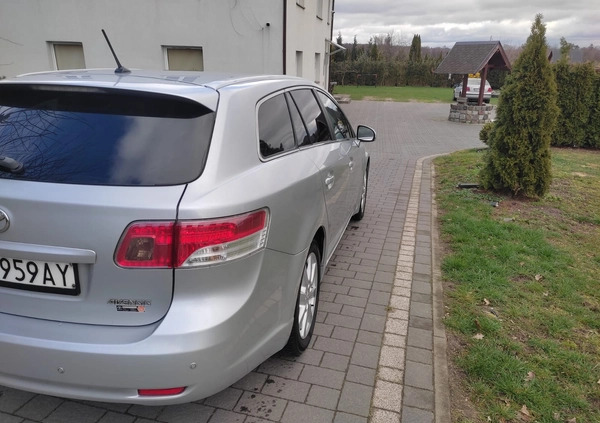 Toyota Avensis cena 25010 przebieg: 266000, rok produkcji 2010 z Maszewo małe 781